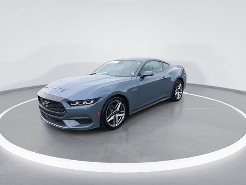 Used 2024 Ford Mustang Premium RWD image 4