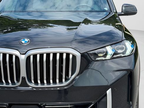 Used 2024 BMW X5 xDrive40i w/ Premium Package AWD/4WD image 9