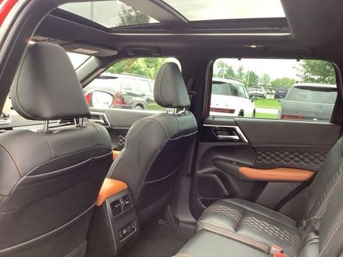 Used 2023 Mitsubishi Outlander SEL Black Edition AWD/4WD image 22