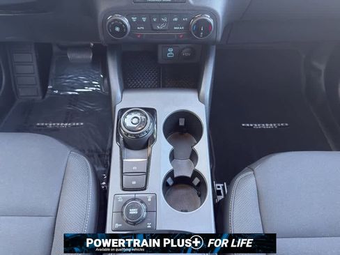 Used 2022 Ford Bronco Sport Badlands image 11