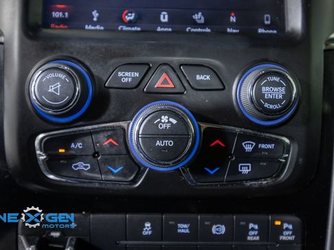 Used 2018 RAM 3500 Laramie w/ Sport Appearance Group AWD/4WD image 22