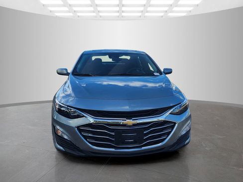 Used 2024 Chevrolet Malibu LT FWD image 2