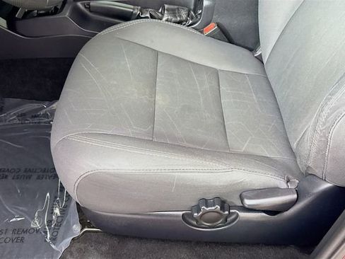 Used 2019 Toyota Tacoma TRD Sport RWD image 31