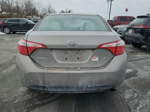 Used 2015 Toyota Corolla LE image 3