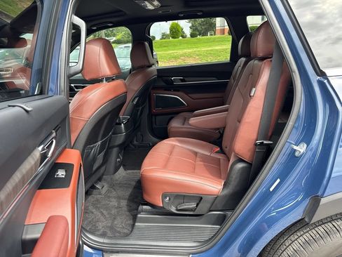 Used 2024 Kia Telluride SX FWD image 24