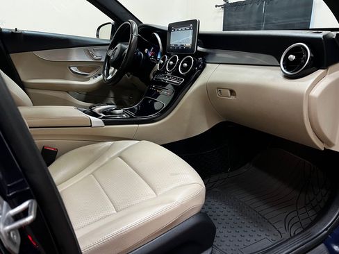 Used 2018 Mercedes-Benz C 300 4MATIC Sedan image 23