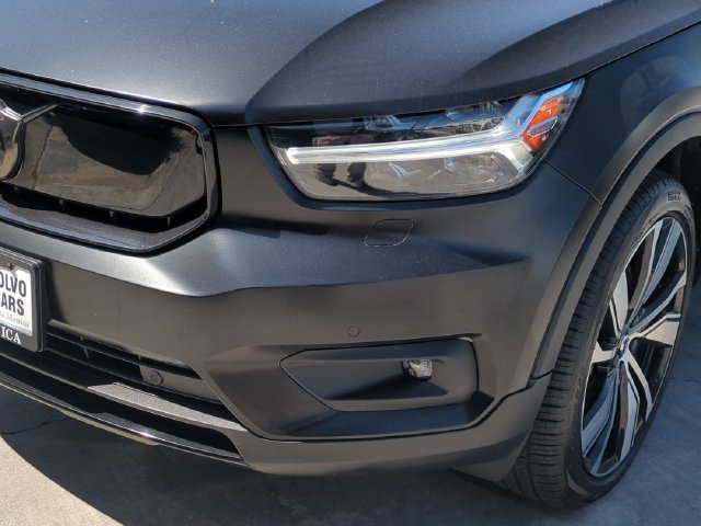 Used 2021 Volvo XC40 P8 Recharge w/ Advanced Package AWD/4WD image 9