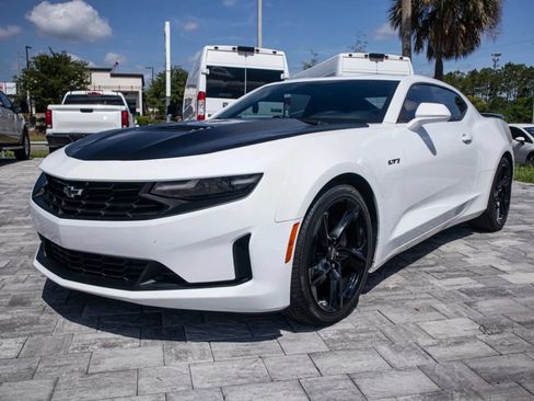 Used 2021 Chevrolet Camaro LT w/ Technology Package RWD image 3