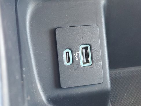 Used 2021 Ford F150 XLT w/ Equipment Group 302A High image 9