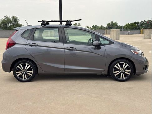 Used 2019 Honda Fit EX image 9