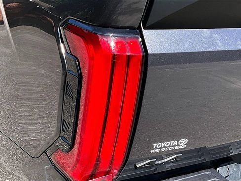 Used 2025 Toyota Tundra SR5 AWD/4WD image 20