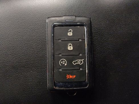 Used 2021 Jeep Grand Cherokee L Laredo w/ Luxury Tech Group I image 32