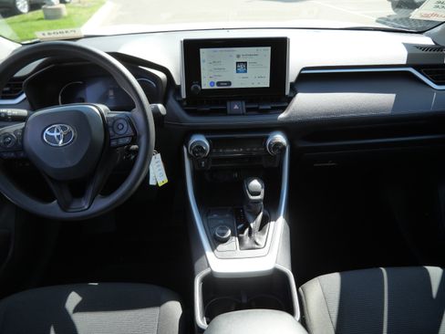 Certified 2025 Toyota RAV4 LE AWD/4WD image 11