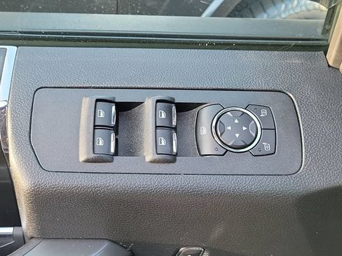 Used 2018 Ford F150 XLT w/ Equipment Group 302A Luxury AWD/4WD image 18