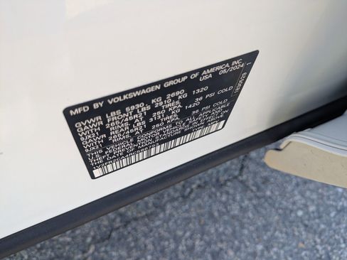 Used 2024 Volkswagen Atlas SEL Premium R-Line image 38