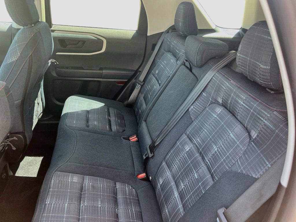 Used 2023 Ford Bronco Sport Heritage w/ Heritage Convenience Package AWD/4WD image 23