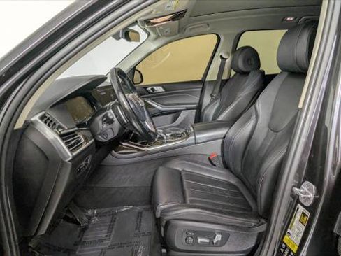 Used 2019 BMW X7 xDrive40i w/ Cold Weather Package image 13
