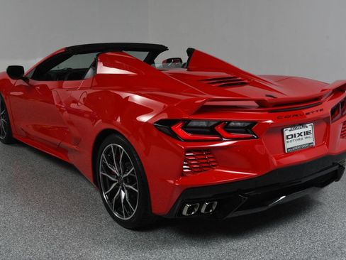 Used 2023 Chevrolet Corvette Stingray Preferred Conv w/ Z51 Performance Package RWD image 21