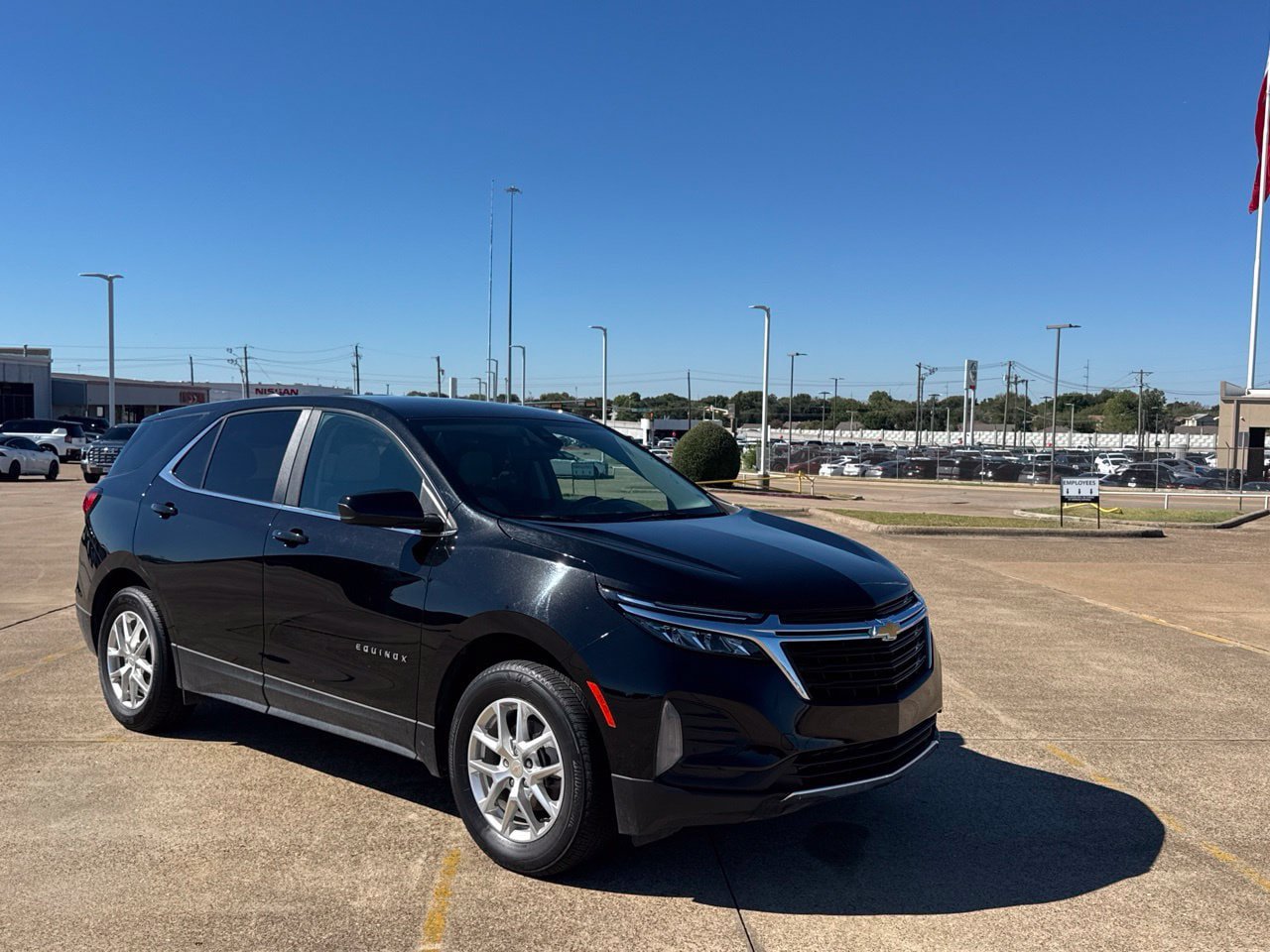 Used 2024 Chevrolet Equinox LT AWD/4WD image 1