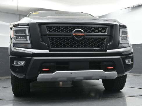 Used 2021 Nissan Titan PRO-4X w/ Pro-4x Convenience Package image 24