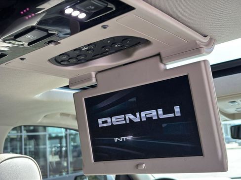 Used 2019 GMC Yukon Denali w/ Denali Ultimate Package RWD image 28