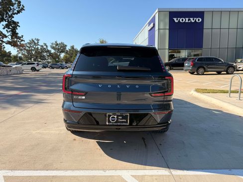 Used 2025 Volvo EX90 Ultra AWD/4WD image 5