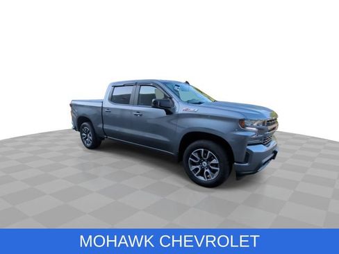 Used 2021 Chevrolet Silverado 1500 RST w/ Z71 Off-Road Package AWD/4WD image 2