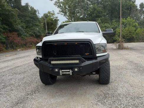 Used 2018 RAM 2500 SLT AWD/4WD image 3