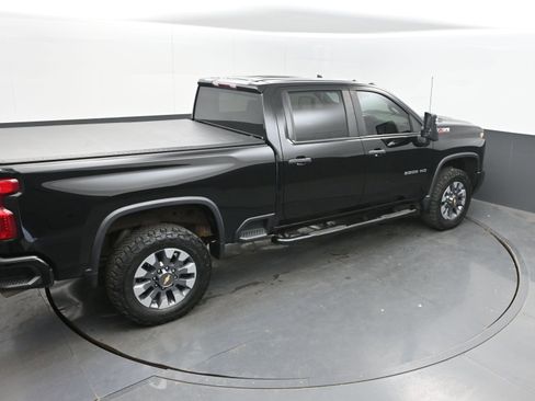 Used 2024 Chevrolet Silverado 2500 Custom w/ Custom Value Package image 36