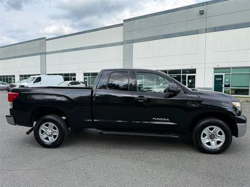 Used 2011 Toyota Tundra 4x4 Double Cab w/ Tow Pkg image 15