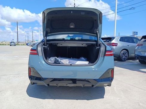 New 2026 BMW 530i w/ M Sport Package image 9