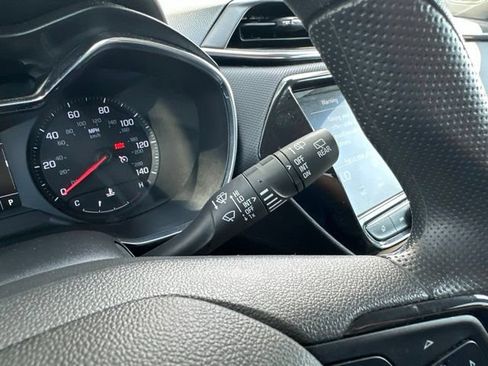Used 2023 Chevrolet TrailBlazer LT w/ Convenience Package FWD image 25