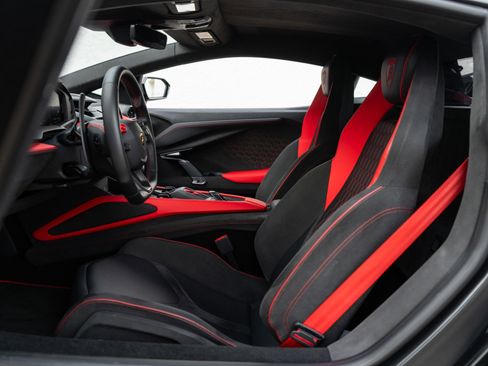 Used 2024 Lamborghini Revuelto image 7