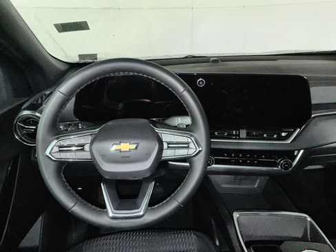 New 2026 Chevrolet Equinox LT image 16