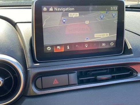 Used 2019 FIAT 124 Spider Abarth w/ Navigation & Sound Group RWD image 19