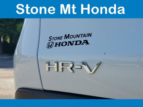 Used 2024 Honda HR-V LX image 8