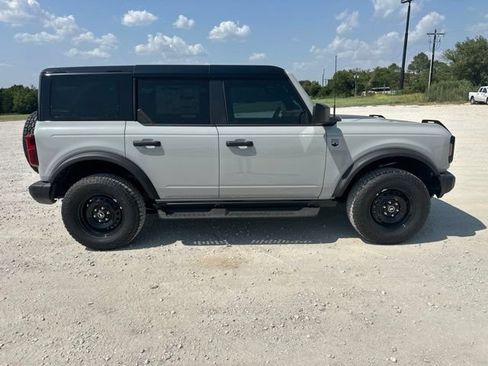 New 2026 Ford Bronco Big Bend w/ Black Diamond Package AWD/4WD image 8
