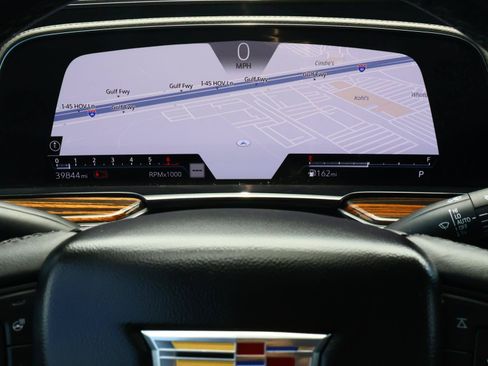 Certified 2023 Cadillac Escalade ESV Luxury RWD image 32