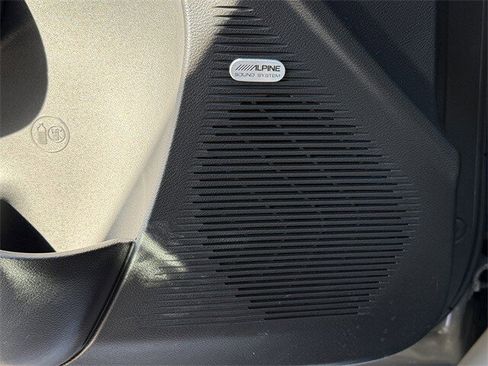 Used 2023 Dodge Challenger R/T w/ Plus Package image 23