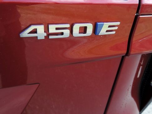 New 2025 Cadillac Lyriq Sport image 12