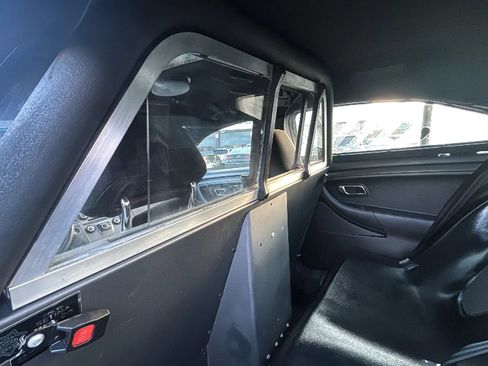 Used 2014 Ford Taurus Police Interceptor AWD image 19