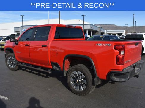Used 2023 Chevrolet Silverado 2500 Custom w/ Custom Value Package image 2