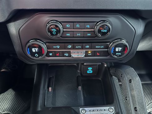 New 2025 Ford Bronco Badlands image 45