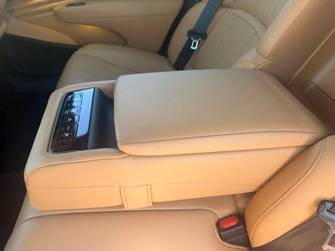 Used 2023 Lexus LS 500 w/ Interior Upgrade Package RWD image 23