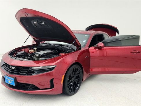 Used 2021 Chevrolet Camaro LT image 10