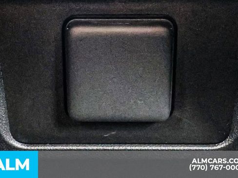 Used 2024 Chevrolet Tahoe LS AWD/4WD image 53