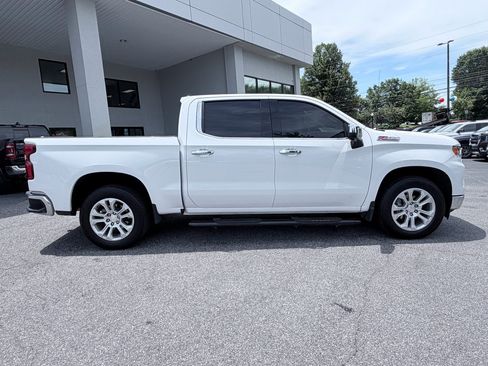 Used 2023 Chevrolet Silverado 1500 LTZ w/ LTZ Convenience Package II AWD/4WD image 4