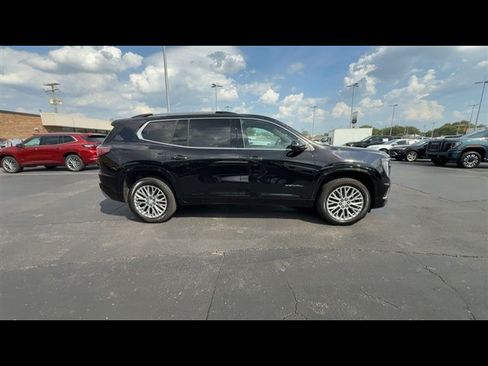 Certified 2024 GMC Acadia Denali FWD image 9
