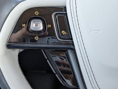 Certified 2025 Lincoln Aviator Reserve image 31