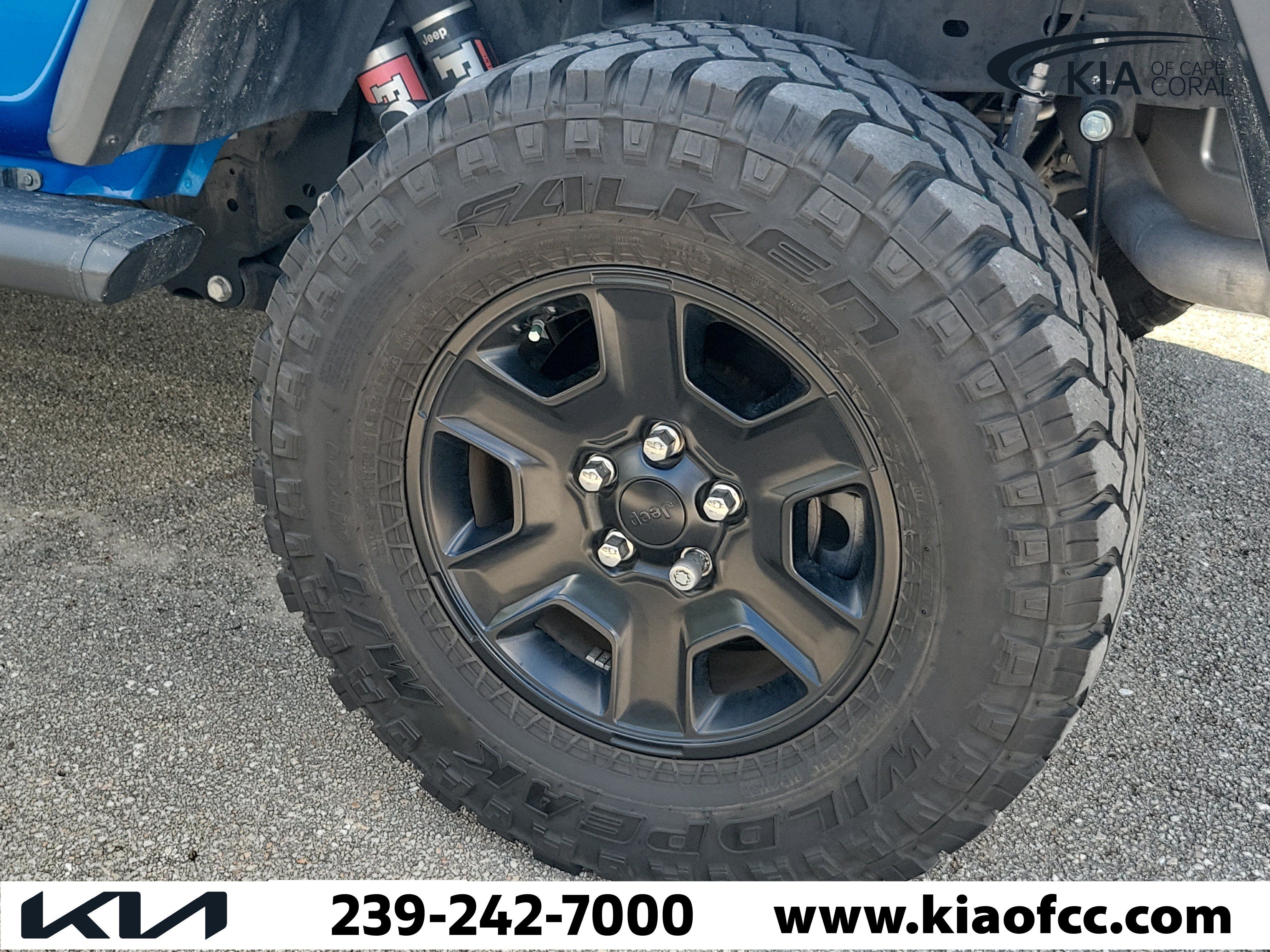 Used 2021 Jeep Gladiator Mojave w/ Trailer Tow Package AWD/4WD image 7